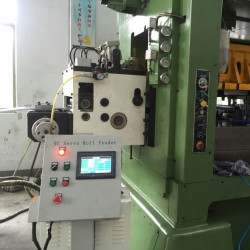 Fabricación De Máquina De Alimentador