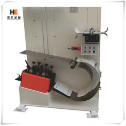 Machine de redressage des tôles métalliques