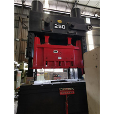 AMADA 250T H fram precision press