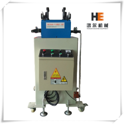 Machine de redressage des aciers
