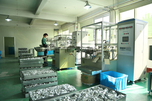Máquina metalización de película condensador CBB60 7 uf blanco
