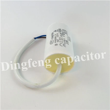 capacitors in wires