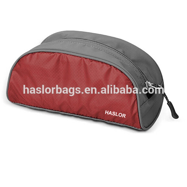 Convenient fashion waterproof cosmetic bag for travel