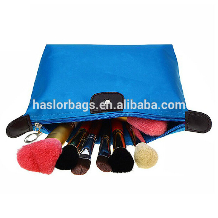 Cheap nylon/polyester cosmetic bag for promotion