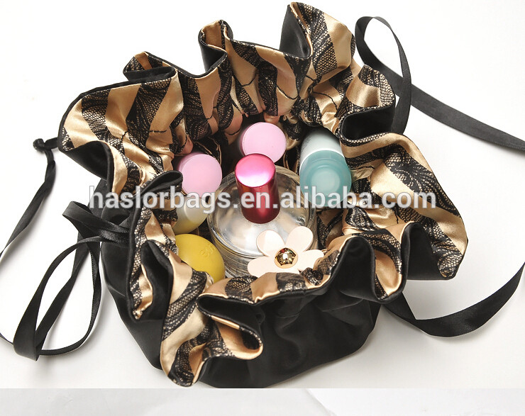 Fashion Satin Cosmetic Bag /Washing Bag for Lady