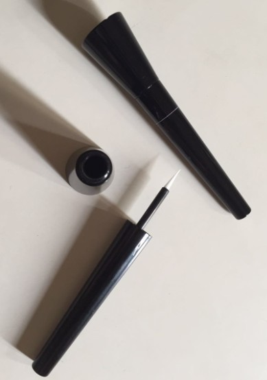 eyeliner tube, rubber brush, cosmetics packaging