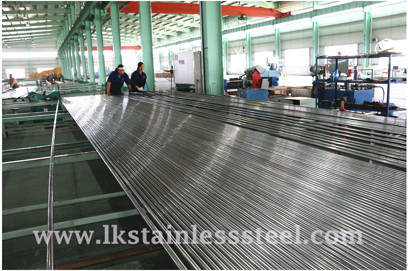 LK Stainless Steel Factory producing steel pipe