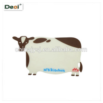 Plastic Chopping Mat with Animal Pattern