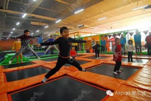Top Sale Manufacturer New Style Best Professional Outdoor Trampoline