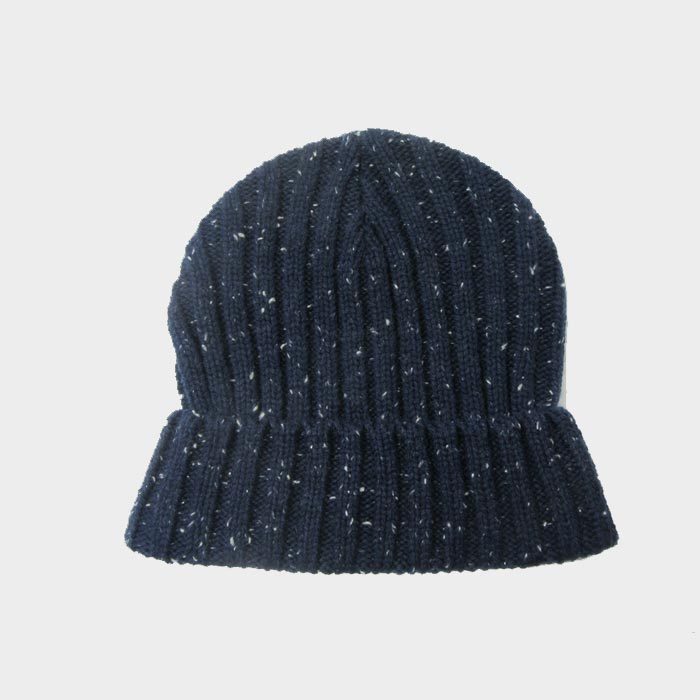 Gray flanging knit cap