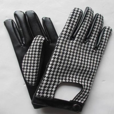 Black striped thermal leather gloves