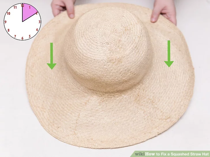 Как почистить шляпу. Соломенная шляпа 2023. Соломенная шляпа с загнутыми полями. Шляпа с заломом. Восстановление соломенной шляпки.