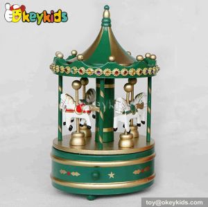 2016 wholesale baby wooden carousel music box Chrismas music box W07B010A