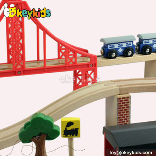 Wholesale 100 pieces children toy wooden track racer train set W04C044