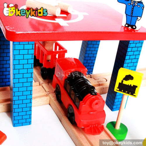 Wholesale 55 pieces children wooden toy train tracks W04C056