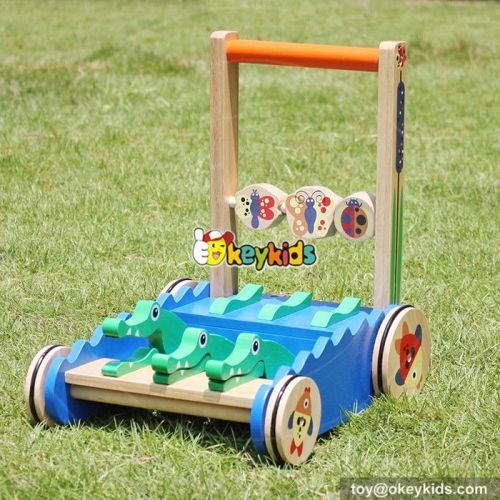 New design cartoon crocodile toy wooden push walkers for babies W16E059