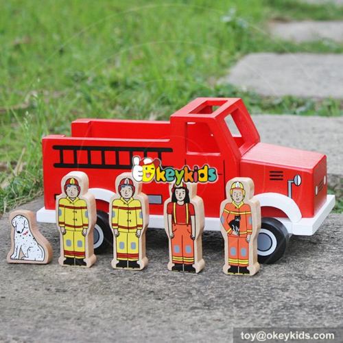 Best design dog and four firemen wooden fire truck toys for children W04A315