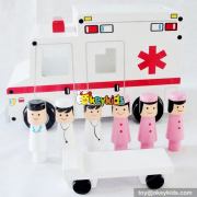 Most popular small wooden ambulance toy for kids W04A309