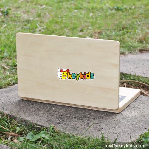 Best design children educational toys laptop shape wooden portable drawing board W12B106