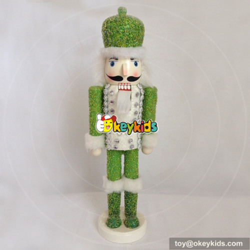 wholesale new europe style wooden nutcracker figurines for children W02A070