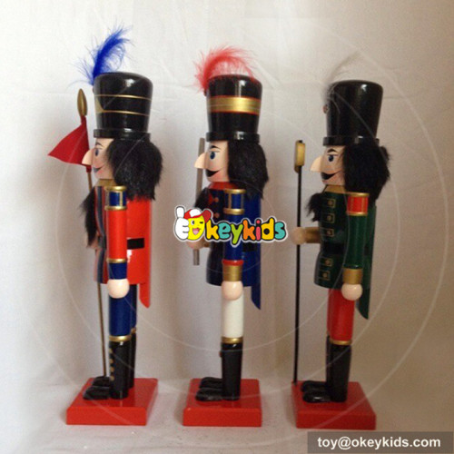 Wholesale most popular wooden nutcracker statues toy for store decoration W02A081