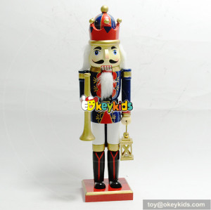 Wholesale stylish household toddler wooden king nutcracker W02A195