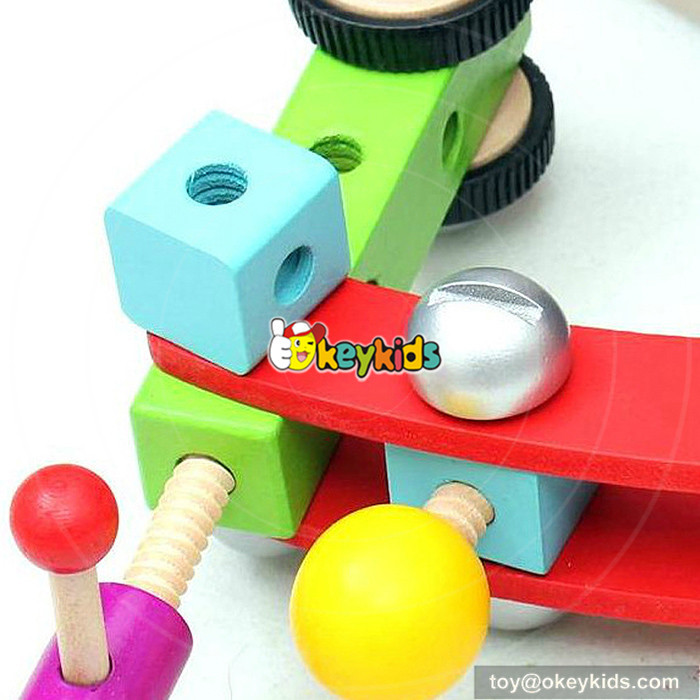 assemble screws toy