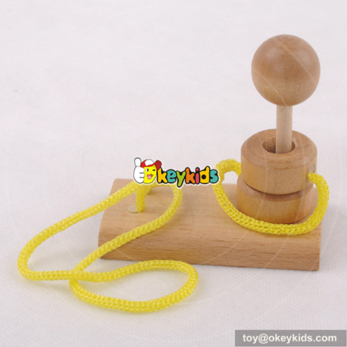 Wholesale high quality wooden rope puzzle game toy for children W11C023