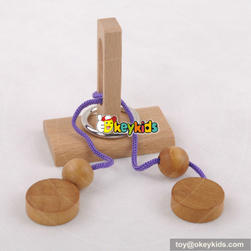 Wholesale most popular wooden kids rope puzzle to training W11C024