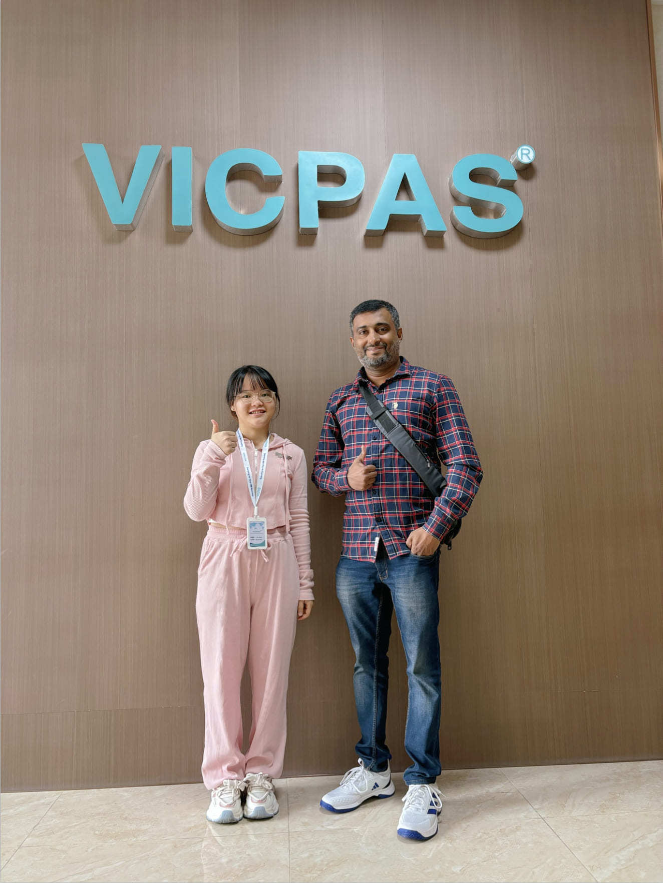 Indian Customer Visits VICPAS During the 138th Canton Fair and Places Onsite Order