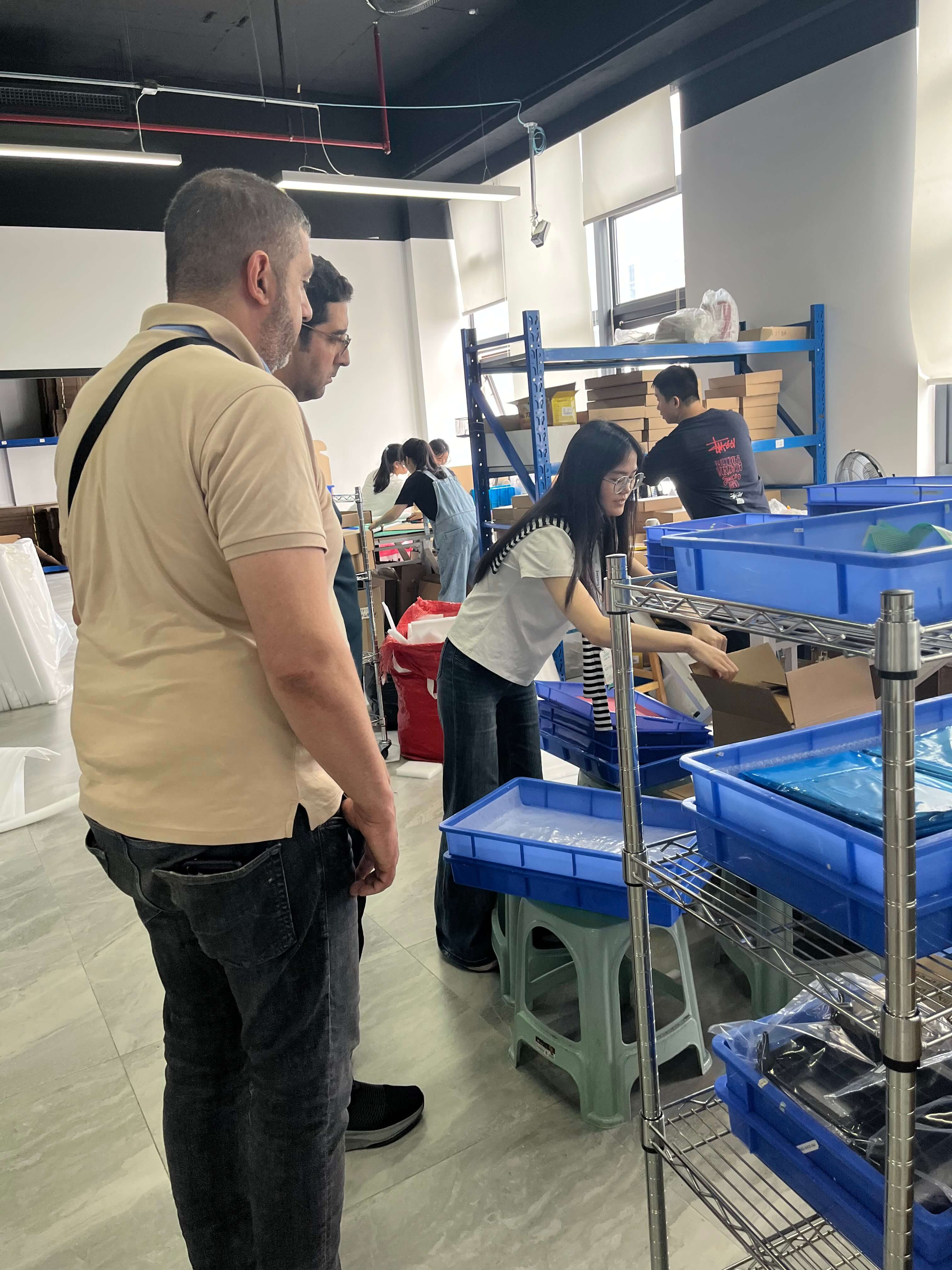 Algerian Customers Visit VICPAS During Canton Fair and Place Onsite Order