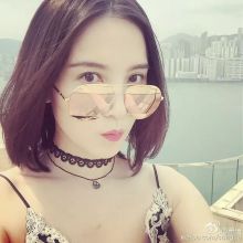 How to match the choker outfit?