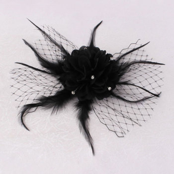 Black mesh party veil feather hair clip