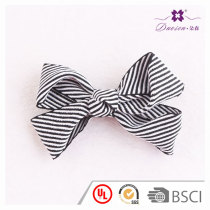 4 inch popular zebra black and white striped ribbon bow hair clip for 1 to 10 year-old baby girl