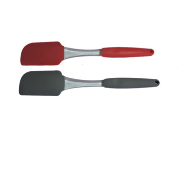 Heat resistant silicone spatula