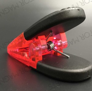 Magnetic Clip Holder Red