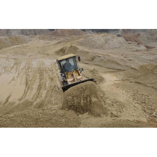 Wang Jiangping went to Sichuan to investigate the development of rare earth, vaccine and other industries and SMEs