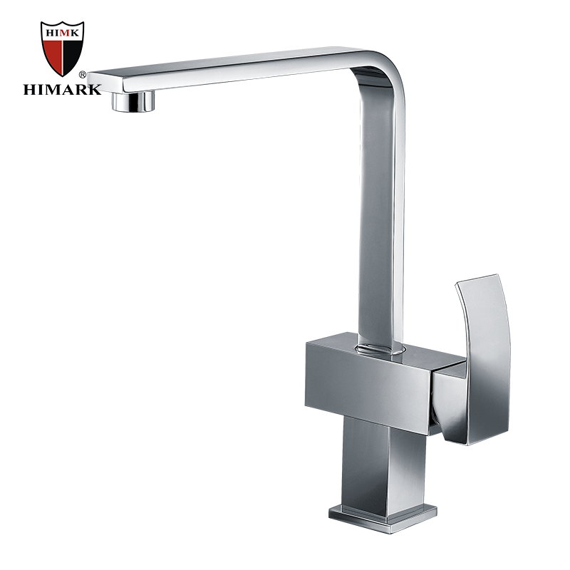 Single lever handle kitchen faucet with minimalism design