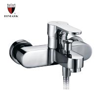 Side mounted single-handle bath shower taps in chrome