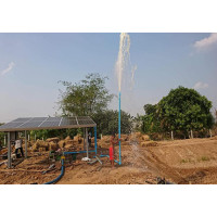 أفريقيا بنين | نظام الضخ الغاطس بالطاقة الشمسية