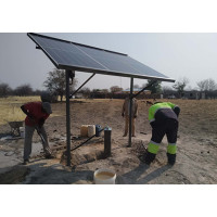 أفريقيا ناميبيا | نظام الضخ الغاطس بالطاقة الشمسية