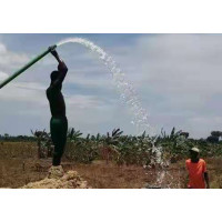 أفريقيا كينيا | نظام الضخ الغاطس بالطاقة الشمسية