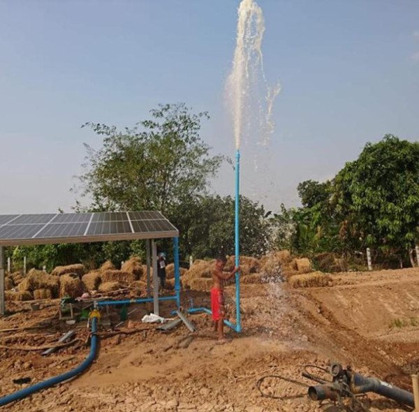 Bombas solares beneficiam a vida cotidiana na África