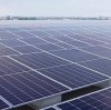 顶峰太阳能泵工厂顶楼变身绿色电站：370个光伏板引领环保新风尚