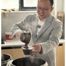 Difful Celebrates Laba Festival with Traditional Porridge for Employees