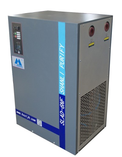 Air-cooled refrigerated van air dryer