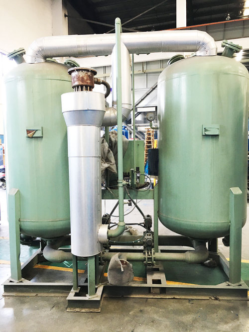 Workable and durable esiccant air dryer for air compressor