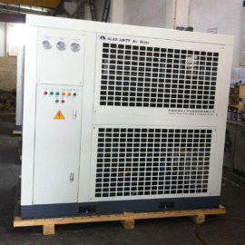 Air-cooled refrigerated air dyer