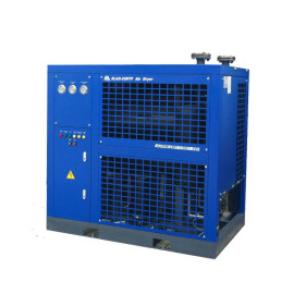 Air-cooled refrigerated ir air dryer
