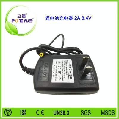 8.4V 2A 锂电池充电器